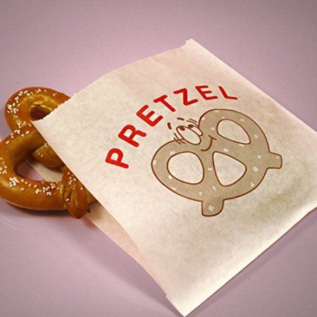 Movie Night Party Favors, Pretzel Bags, Pretzel Snacks, Bakery Bags, Circus Theme Party, Movie Night Party, Family Fun Night, Food Storage Bags, Soft Pretzels