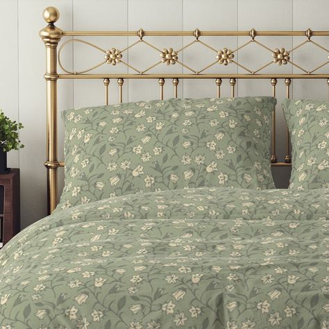 Green Patterned Bedding, Sage Green Bed Frame, Green Floral Quilt, Sage Green Cottage Core Bedroom, Sage Green Guest Room, Green And Beige Room, Green Floral Bed Sheets, Green Theme Room, Farmhemian Bedroom