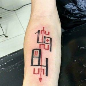 Tattoo uploaded by RLuiza Fonseca • 31.01.2017 Orwell's 1984 tattoo #1984 #Orwell #Orwellian #nineteeneightfour #geometric #geometrictattoo #geometrica • Tattoodo 1984 Tattoo, 1984 Orwell, Tattoo Hand, Book Tattoo, Cool Books, Body Mods, Hand Tattoos, Geometric Tattoo, Tattoo Quotes