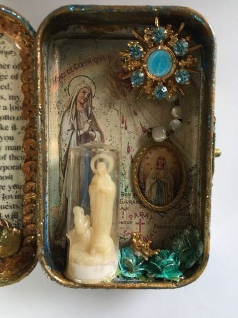 Mary Altar, Mini Shrine, Pocket Shrine, Shrines Art, Altoid Tin, Catholic Crafts, Altoids Tins, Altered Tins, Our Lady Of Lourdes