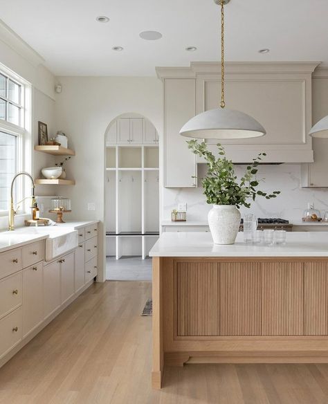 Organic Modern Kitchen Cabinets, White Kitchen Oak Island, White Oak Vent Hood, Cream And Wood Kitchen, Kitchen White Oak, 2025 Kitchen, Two Toned Kitchen Cabinets, Organic Modern Kitchen, White Wood Kitchens