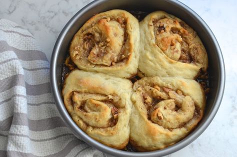 Walnut Sticky Buns, Cinnamon Sticky Buns, Sticky Buns Recipes, Caramel Rolls, Pecan Sticky Buns, Recipe For 1, Nut Rolls, Small Batch Baking, Cinnamon Caramel