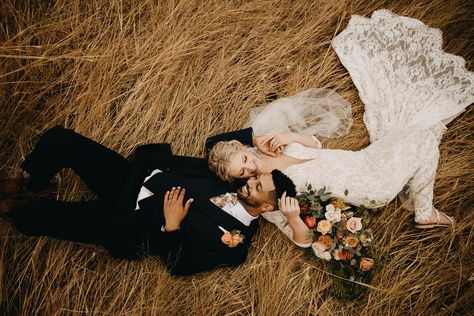 Bride and Groom Laying Down Poses For Wedding Photography Pre Wedding Drone Shots, Drone Wedding, Wedding Pictures Beach, Photo Concept, Drone Shots, Wedding Day Inspiration, Groom Poses, Wedding Photos Poses, Drone Photos