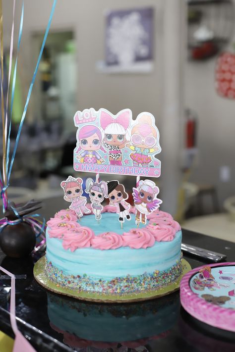 L.o.l Cakes Birthday, Surprise Birthday Cake, Lol Doll Cake, 6th Birthday Cakes, Simple Birthday Party, Surprise Cake, Easy Birthday, Funny Birthday Cakes, Easy Parties