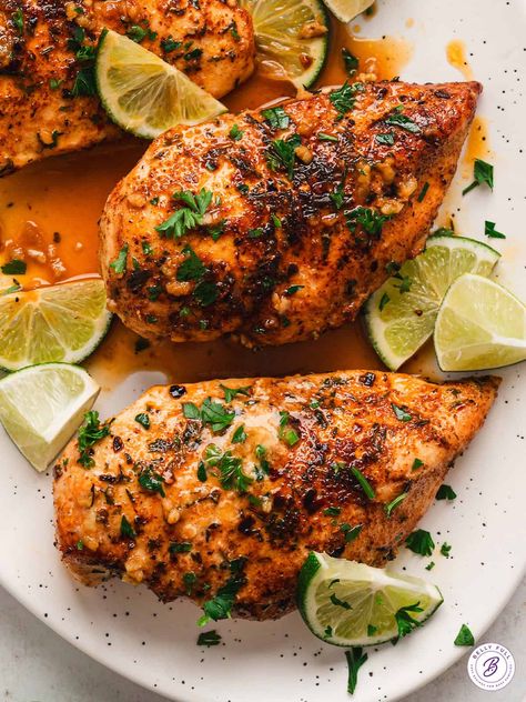 This Garlic Lime Chicken is generously seasoned with an incredible spice rub then sautéed in fresh lime juice and garlic. The end result is tender, juicy chicken breast bursting with flavor! Bonus - this dish is low calorie, low carb, and high protein. Lime Pepper Chicken, Chicken And Lime Recipes, Chicken Breast Seasoning Recipes, Breast Chicken Recipes Healthy, Low Cal Chicken Breast Recipes, Chicken Breast Recipes Low Calorie, Low Fat Chicken Breast Recipes, Low Calorie Chicken Breast Recipes, Tender Juicy Chicken Breast