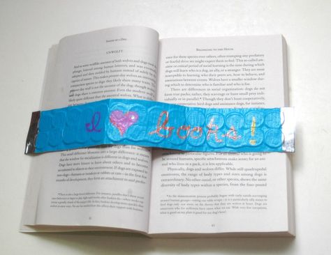 Weighted bookmark with pennies and duct tape. Community Service Ideas, Duct Tape Projects, Best Bookmarks, Teen Programs, Duct Tape Crafts, Girl Scout Crafts, Girl Scout Ideas, Scouts Crafts, Duck Tape