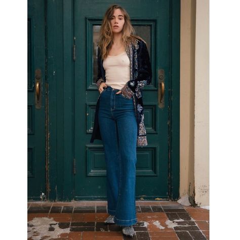 Celebrity Inspired Outfits, 70s Look, Suki Waterhouse, Future Fashion, Stevie Nicks, La Fashion, Holiday Looks, Embroidered Jacket, Celebrity Outfits