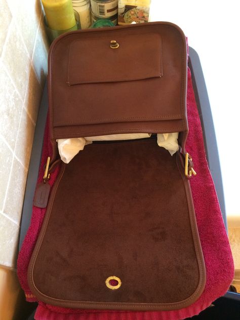 Coach Vintage Handbags, Handbags Handmade, Goodwill Finds, Coach Leather Bag, Leather Handbags Handmade, Purse Essentials, Vintage Coach Bags, Leather Repair, Diy Handbag