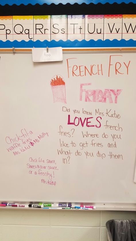 Friday Question Of The Day Classroom, Whiteboard Question Of The Day, Friday Question Of The Day, Morning Questions, Whiteboard Prompts, Whiteboard Questions, Whiteboard Messages, Morning Board, Journal Topics