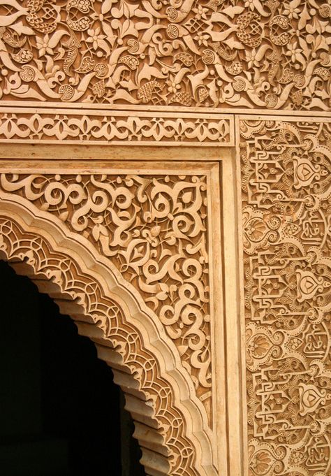 wood carving - Art & Words Timur Tengah, Art Words, Stone Wall Art, Arsitektur Masjid, Plafond Design, Islamic Art Pattern, Carving Art, Indian Architecture, Islamic Design