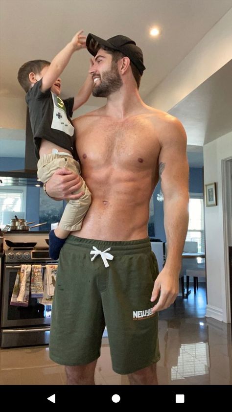 Dad Bodies, Nick Bateman, Mom Bod, Castle Aesthetic, Moms Goals, Future Style, Dad Bod, Dream Guy, Life Inspiration