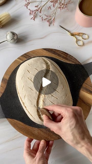 Bread Scoring Patterns, Make Sourdough Bread, Bread Scoring, Bread Lame, Bread Art, Best Sweets, Whole Wheat Bread, Sourdough Recipes, Home Baking