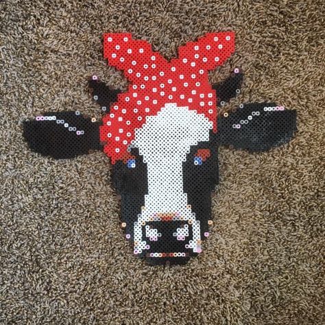 Cross Stitch Skull, Easy Perler Bead Patterns, Melty Bead Patterns, Perler Art, Diy Perler Bead Crafts, Bead Sprite, Hama Beads Patterns, Melty Beads, Diy Perler Beads