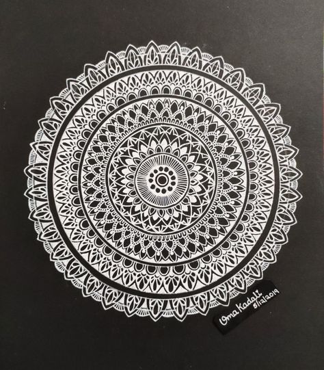 White gel pen on black paper Mandala On Black Paper White Ink, White Gel Pen Art Black Paper, White Mandala On Black Paper, White Gel Pen Art, Dairy Drawing, Mandala On Black Paper, Gel Pen On Black Paper, Gel Pen Art, White Pen