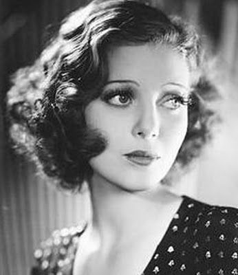 Loretta Young- if I looked good with short hair this is what I would do! 1930s Makeup, Oud Hollywood, 1930s Hair, Istoria Modei, 1920s Hair, Loretta Young, Star Actress, Blowing In The Wind, Vintage Versace