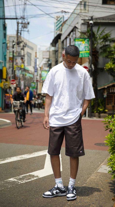 Dickie Shorts Mens Outfit, Dickies Shorts Outfit, Dickies Shorts Outfit Men, Men Street Outfit, Dickies Outfit, Summer Fits Men, White Shorts Outfit, Dickies Shorts, Blackout Tattoo