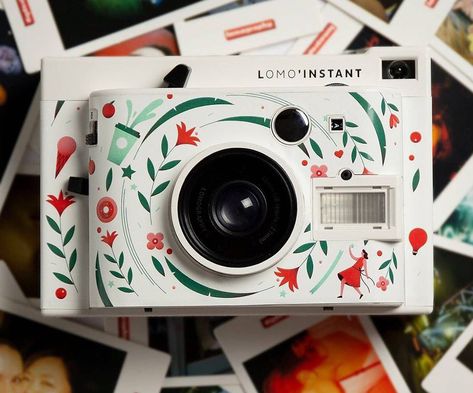 Every photographer will love to get their hands on these products designed especially for them! Lomo Instant Camera, Lomography Cameras, Nature Inspired Painting, Lomo Camera, Instant Photography, Japanese Symbol, Instant Camera, Yanko Design, International Artist