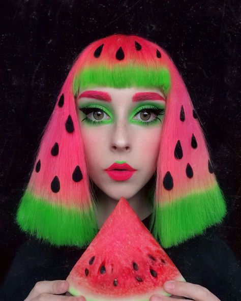 Watermelon Hair, Pulp Riot Hair Color, Pulp Riot Hair, Shotting Photo, Crazy Hair Days, Creative Hairstyles, Fantasy Makeup, Short Hair With Bangs, Winter Hairstyles