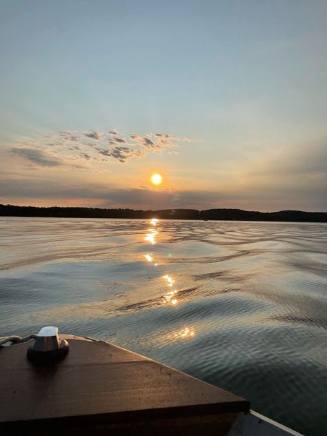 This is a digital download! No physical print will be delivered.  This image was take at Lake Charlevoix at sunrise. Lake Summer, Best Nature Images, Dream Vacations Destinations, Pretty Landscapes, Ocean Vibes, Lake Sunset, Sunset Nature, Amazing Travel Destinations, City Landscape