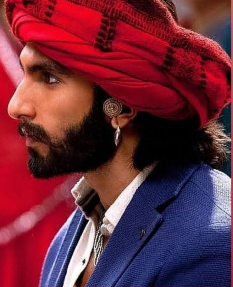 Ranveer Singh Ramleela Look, Ram Leela Aesthetic, Ram Lila, Leela Movie, Ram Leela, Garba Outfit, Deepika Ranveer, Male Dress, Navratri Garba