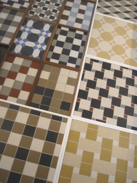 Winckelmans Art Deco Bathrooms, Eclectic Homes, Art Deco Tiles, Decorating A New Home, Tiled Hallway, Art Deco Inspiration, Deco Bathroom, Small Tiles, Natural Interior