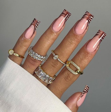 Brown Zebra Nails, Nails In Pink, Turquoise Acrylic Nails, Gel Nails Shape, Hottest Nail Trends, Long Almond, Long Stiletto Nails, Zebra Nails, Tapered Square