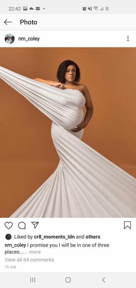 Maternity Photography With Fabric, Drape Maternity Pictures, Maternity Drape Photography, Maternity Shoot With Sheet, Maternity Fabric Wrap Photography, Maternity Photography Sheet, Maternity Shoot With Fabric, Bump Shoot Ideas, Fabric Maternity Shoot