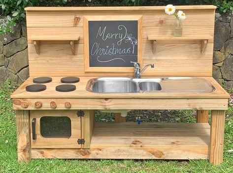 Painted Mud Kitchen, Mud Kitchen Diy, Mud Table, Outdoor Play Kitchen, Mud Kitchen For Kids, Mud Kitchens, Kids Mud, Farm School, Mud Bath