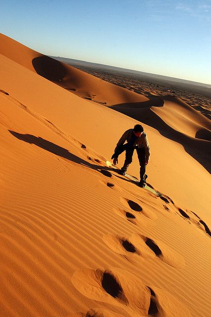 Sandboarding Peru Honeymoon, Dubai Dinner, Sand Skiing, Inca Culture, Sand Boarding, Egypt Tours, Adventure Sports, The Dunes, Sand Dunes