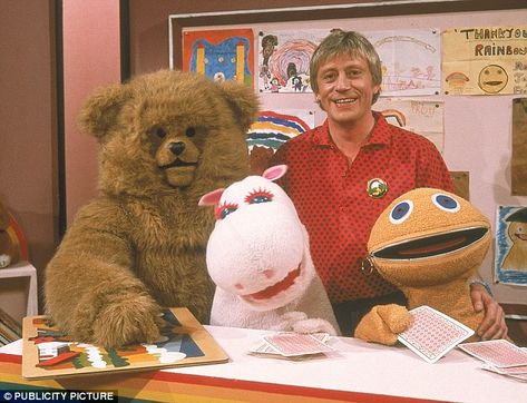 Rainbow Coming Out Stories, Childrens Tv, Childhood Memories 70s, Kids Tv Shows, Programming For Kids, Kids Tv, Rainbow Kids, Old Tv, Kids Shows