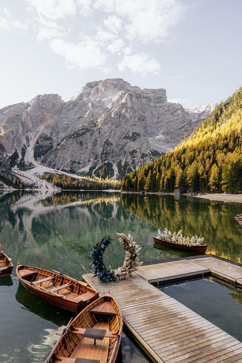 Wedding Ideas Location, Engagement Destinations, Elopement Venues, Unique Elopement Destinations, Destination Wedding Elopement, Wedding Location Ideas, Mountains Wedding, Dolomite Wedding, Elopement Decor