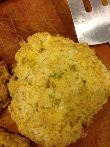 Just juiced some oranges and I don't want to throw away the pulp. I going to try this recipe for Orange Pulp Scones! Orange Pulp Recipes, Juicer Pulp Recipes, Juice Pulp Recipes, Pulp Recipes, Pulp Recipe, Huli Huli Chicken, Baking Stuff, Bbq Chicken Recipes, Scones Recipe