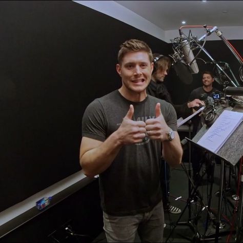 ‪VIDEO #spoiler ‬ #mancrushmonday ‪13x16 #ScoobyNatural ‬ ‪BTS . . . Source Season 13 pass special feature. . . . #Jensen #jensenackles #ackles… Jensen Ackles Misha Collins, Supernatural Actors, Benedict Sherlock, Jensen And Misha, Sherlock Quotes, Jensen Ackles Jared Padalecki, Winchester Boys, Jared And Jensen, Sherlock John