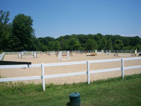 The Outdoor Riding Arena is beside the new Indoor Arena and measures 150x 250and features eurofelt footing (100_1428). Outdoor Riding Arena Fence, Outdoor Riding Arena Ideas, Jumping Arena Outdoor, Riding Arenas Outdoor, Horse Riding Arena Outdoor, Outdoor Arena Horses, Outdoor Horse Arena, Outdoor Riding Arena, Arena Footing