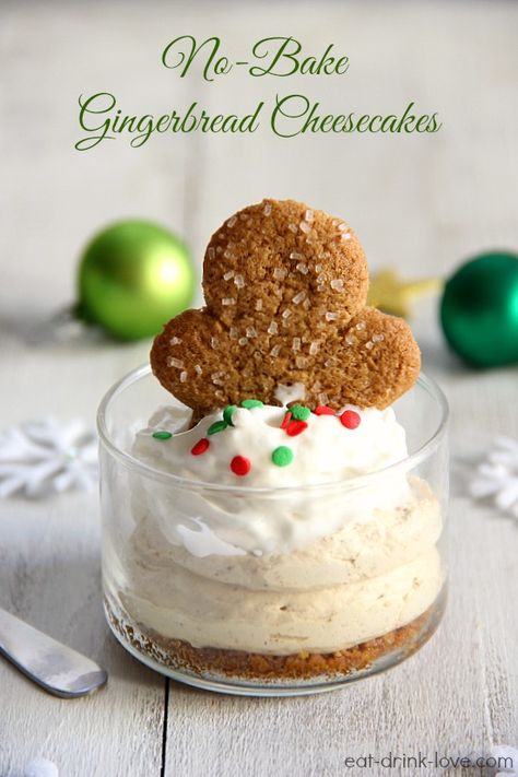 Gingerbread No Bake Cheesecake, Gingerbread Cheesecake Cups, Funny Christmas Desserts, Christmas Parfait Ideas, Christmas Shooters Desserts, Christmas Whipped Cream, Christmas Dessert Cups Ideas, Christmas Parfait Desserts, Christmas Dessert Cups