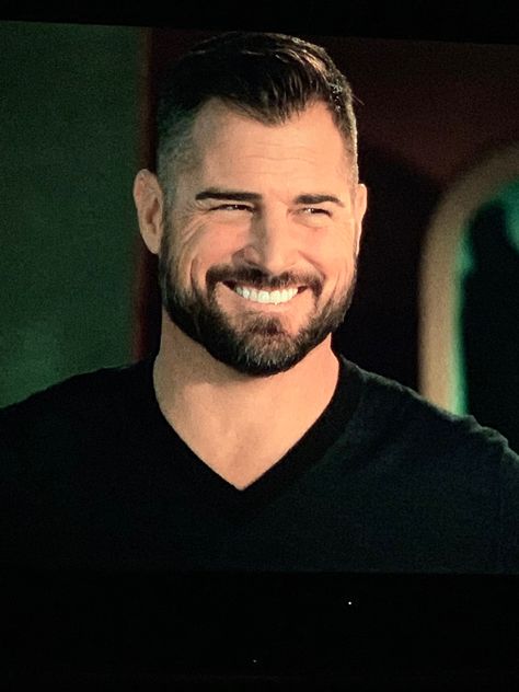 Love Nick Stokes smile George Eads Nick Stokes, Nick Stokes Csi, Jack Dalton, Nick Stokes, Csi Vegas, Masculine Man, George Eads, Csi Las Vegas, Scruffy Men