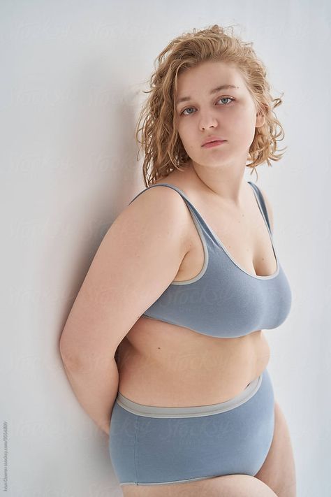 Torso Reference, 16 8 Intermittent Fasting, Plus Size Posing, Body Types Women, Anatomy Models, Nutrition Supplements, Romantic Photoshoot, Glamour Photo, Body Reference Poses