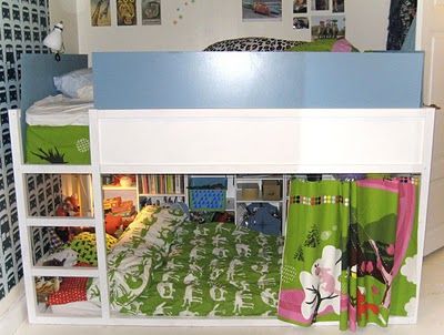 Ikea Kura - note the tall boards to further secure the top bunk (and can thus use a regular mattress) King Size Bunk Bed, Cama Ikea Kura, Kura Bed Hack, Ikea Bunk Bed, Ikea Kura Hack, Ikea Loft Bed, Ikea Bed Hack, Ikea 2015, Cama Ikea