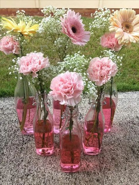 Centerpieces For Baby Shower Girl, Centerpieces For Baby Shower, Wedding Shower Centerpieces, Spring Wedding Outfit, Girl Baby Shower Centerpieces, Table Centerpieces Diy, Bridal Shower Decorations Diy, Centerpieces Diy, Bridal Shower Tables