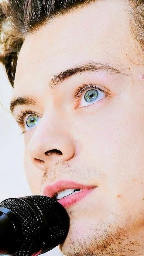 "من اسمش رو گذاشتم.... . . . سرنوشتِ ما..." #fanfiction #Fanfiction #amreading #books #wattpad Harry Styles, Close Up