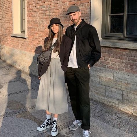 Maria Chervotkina (@mariecher) • Instagram-Fotos und -Videos Reporter Aesthetic, Tokyo Fits, Couple Fits, Street Style Fall Outfits, Couples Outfit, Cute Couple Outfits, Stylish Couple, Minimalistic Style, Mens Fashion Streetwear