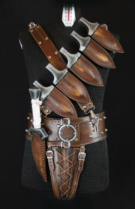 Leather Armour Dnd, Artificer Cosplay, Leather Armor Dnd, Armor Accessories, Leather Armour, Costume Armour, Armor Clothing, Larp Armor, Work Belt