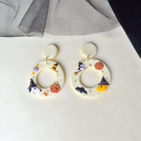 Snoopy Clay, Clay Clips, Pumpkin Clay Earrings, Pumpkin Clay, Boho Clay Earrings, Halloween Snoopy, Polymer Clay Halloween, Halloween Clay, Earrings Fall