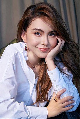 Boucheron Serpent Boheme, Hannah Quinlivan, Boucheron Jewelry, Luxury Women Fashion, Brand Ambassador, Shopping Center, Luxury Women, Fashion Lifestyle, Women Fashion