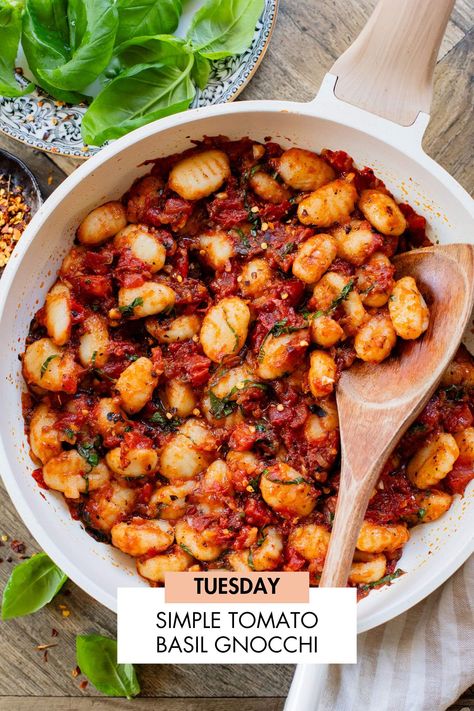 5 simple and delicious vegan dinner recipes plus a grocery list to help inspire your menu! Tomato Basil Gnocchi, Basil Gnocchi, How To Cook Gnocchi, Vegetarian Main Course, Meatless Monday Recipes, Vegan Pesto, Vegan Italian, Vegan Main Dishes, Fire Roasted Tomatoes