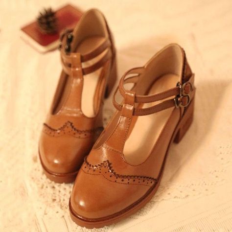 Vintage Leather Shoes, Shoes Affordable, Leather Shoes For Women, Wedding Shoes Low Heel, T Strap Shoes, Stunning Shoes, Shoe Shine, Women Oxford Shoes, Shoes Color