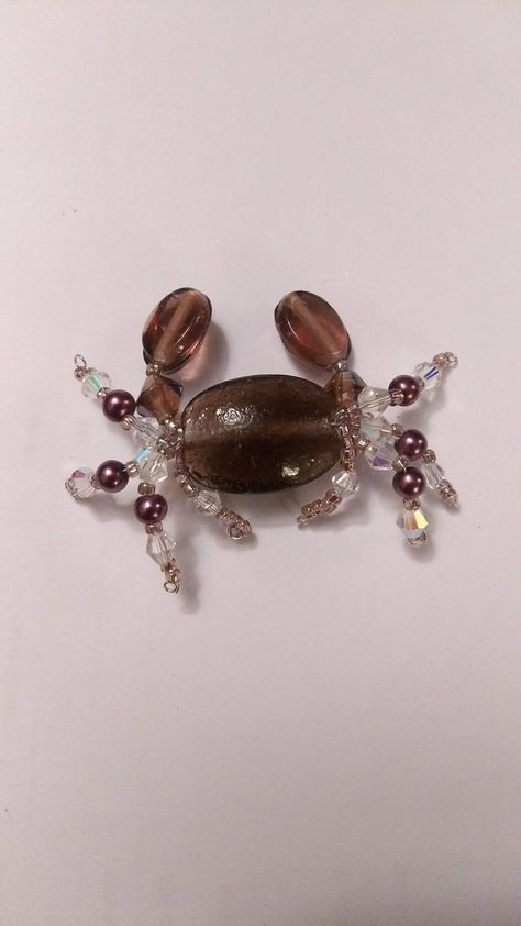 Beaded Crab by Polly Parrot Crafts Beaded Crab, Hand Knitted Scarves, Parrot Craft, Knitted Scarves, Beaded Spiders, Vintage Jewelry Art, Beaded Crafts, Beads Charms, Handmade Wire Jewelry