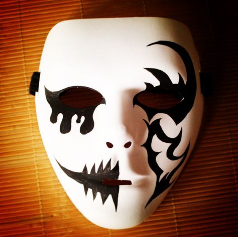 Halloween party hand-painted white ghost dance mask White Mask Painting Ideas, Halloween Mask Painting, Halloween Mask Painting Ideas, Painted Mask Ideas, Scary Mask Drawing, Horror Mask Ideas, Mask Design Ideas Paint, Cool Masks Designs Ideas, Mascara Design Ideas