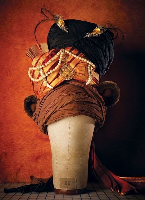 Baloo Turban idea (bottom) King Louie Jungle Book, Jungle Book Costumes, James And Giant Peach, Lion King Costume, Book Play, Shere Khan, Aladdin Costume, The Jungle Book, Drama Club