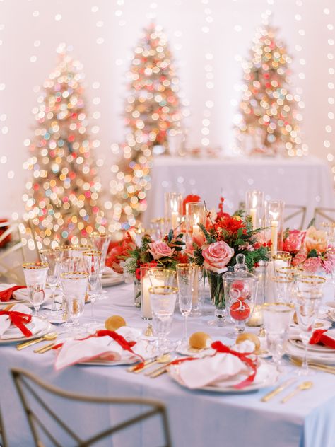 Lined with Trees Holiday Tablescapes Christmas, December Wedding Colors, Christmas Themed Wedding, Winter Wedding Red, Christmas Wedding Inspiration, Wedding Guest Table, Winter Wedding Ideas, Hot Pink Weddings, Wedding Lookbook